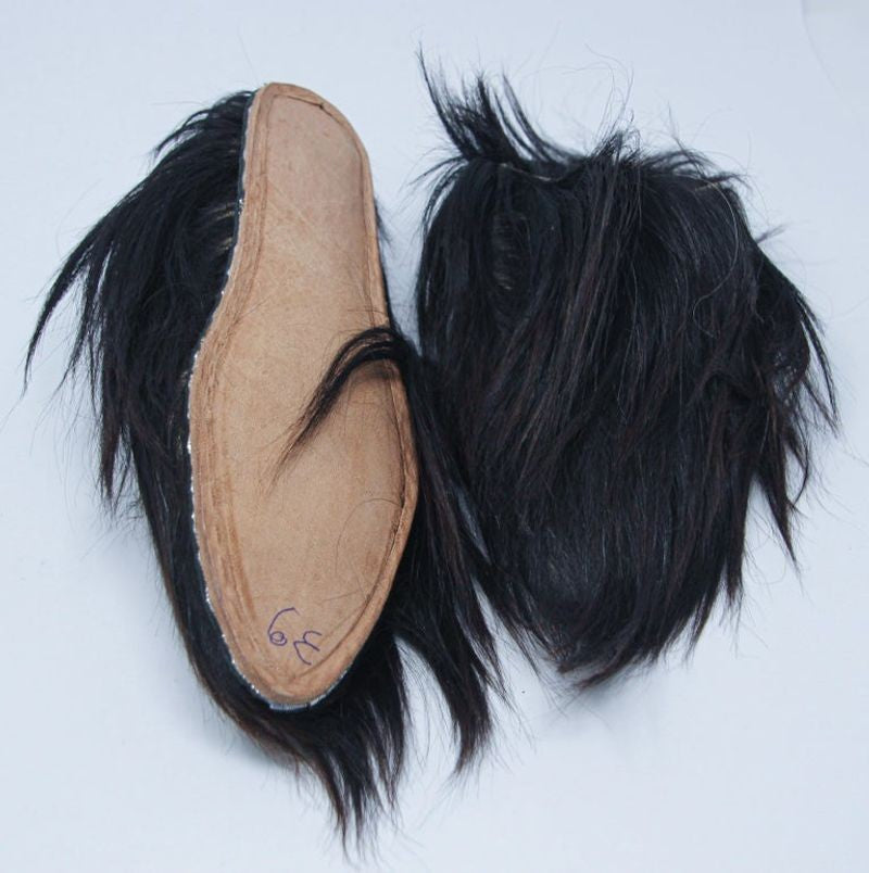Moroccan Hand Tooled Black Goats Hair Slippers Pointed Shoes E
