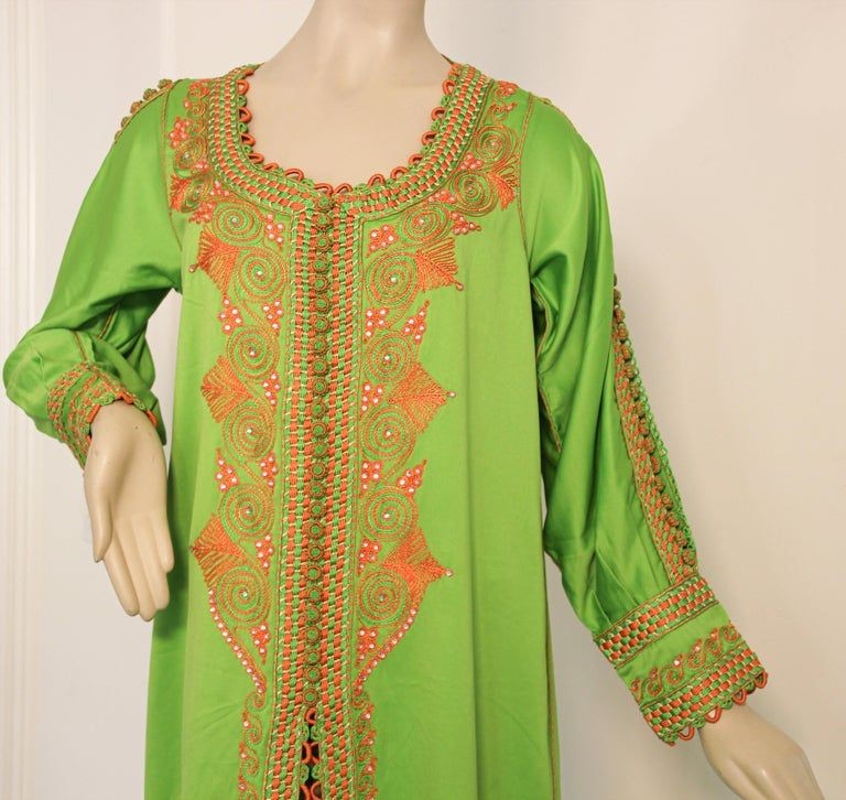 Moroccan Kaftan in Kelly Green