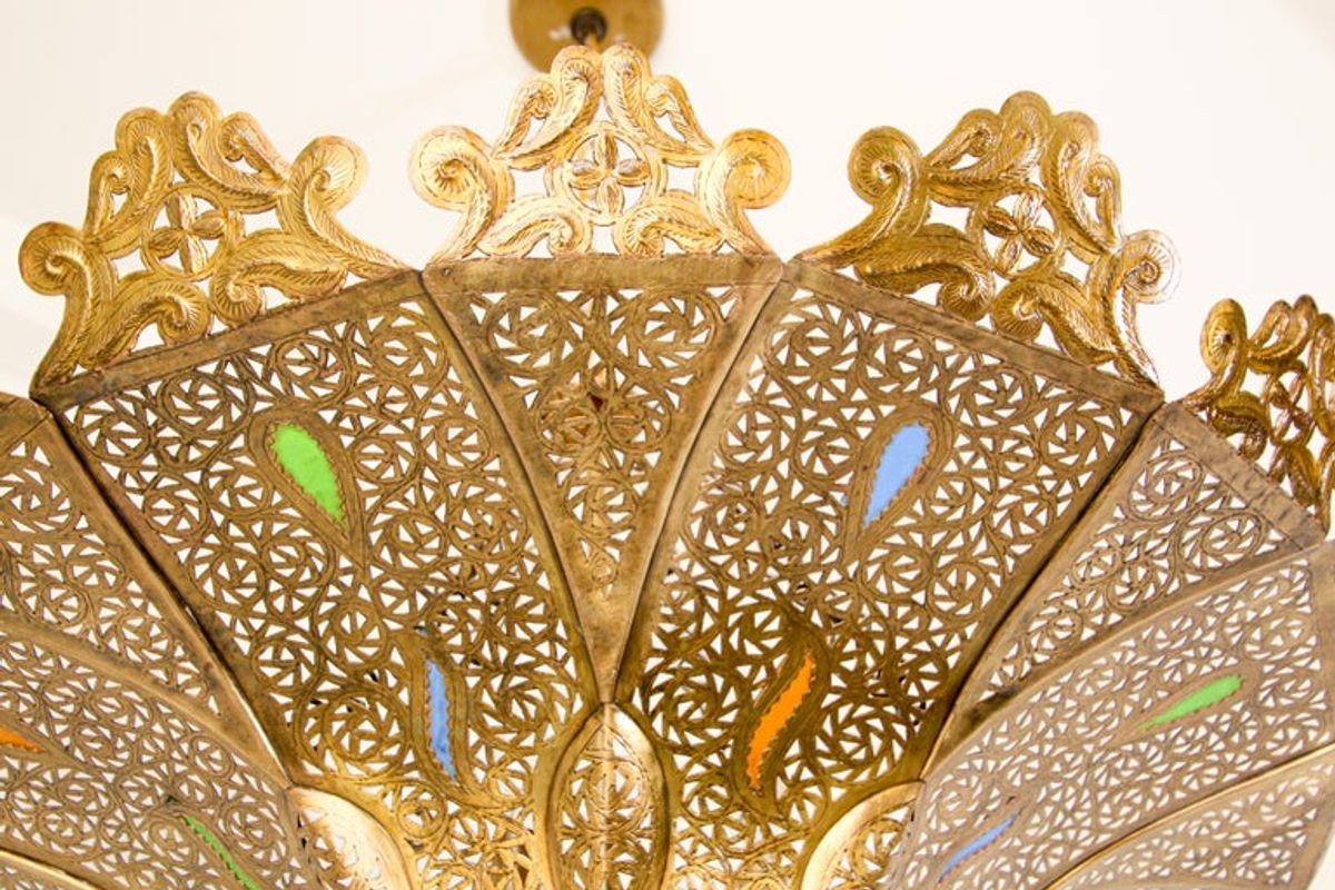 Handcrafted Moroccan Brass Chandelier in Alberto Pinto Style, 33\"