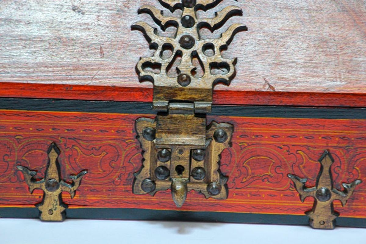 19th Century Indian Malabar Dowry Jewelry Box in Lacquered Teak with Handcrafted Brass from Kerala