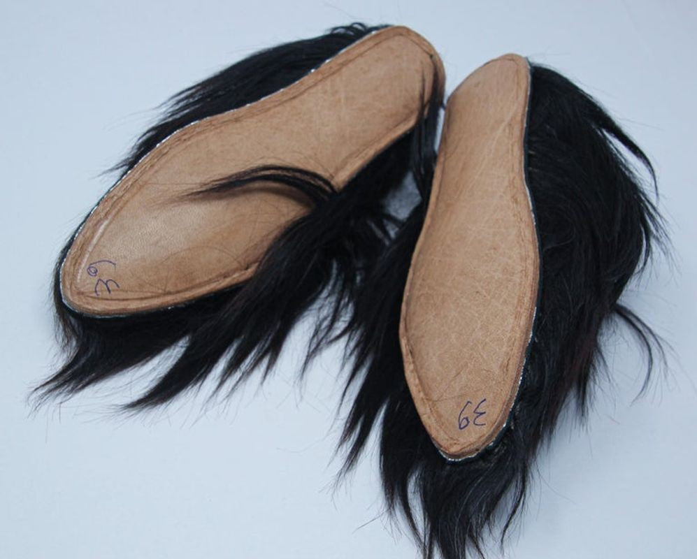 Moroccan Hand Tooled Black Goats Hair Slippers Pointed Shoes E