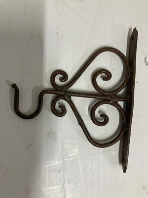 Scrolling Wall Mounted Iron Bracket for Lanterns or Signs