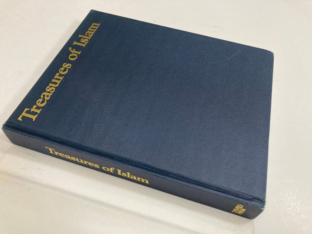 Treasures of Islam Collectible Art Book by Toby Folk 1985