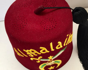 AL Malaikah Vintage Iconic Masonic Shriner Burgundy Wool Fez Hat in Original Box
