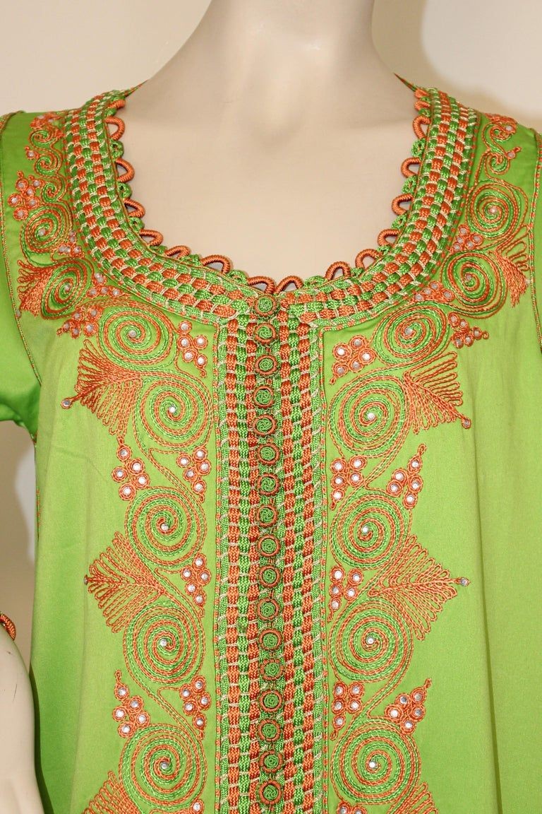 Moroccan Kaftan in Kelly Green