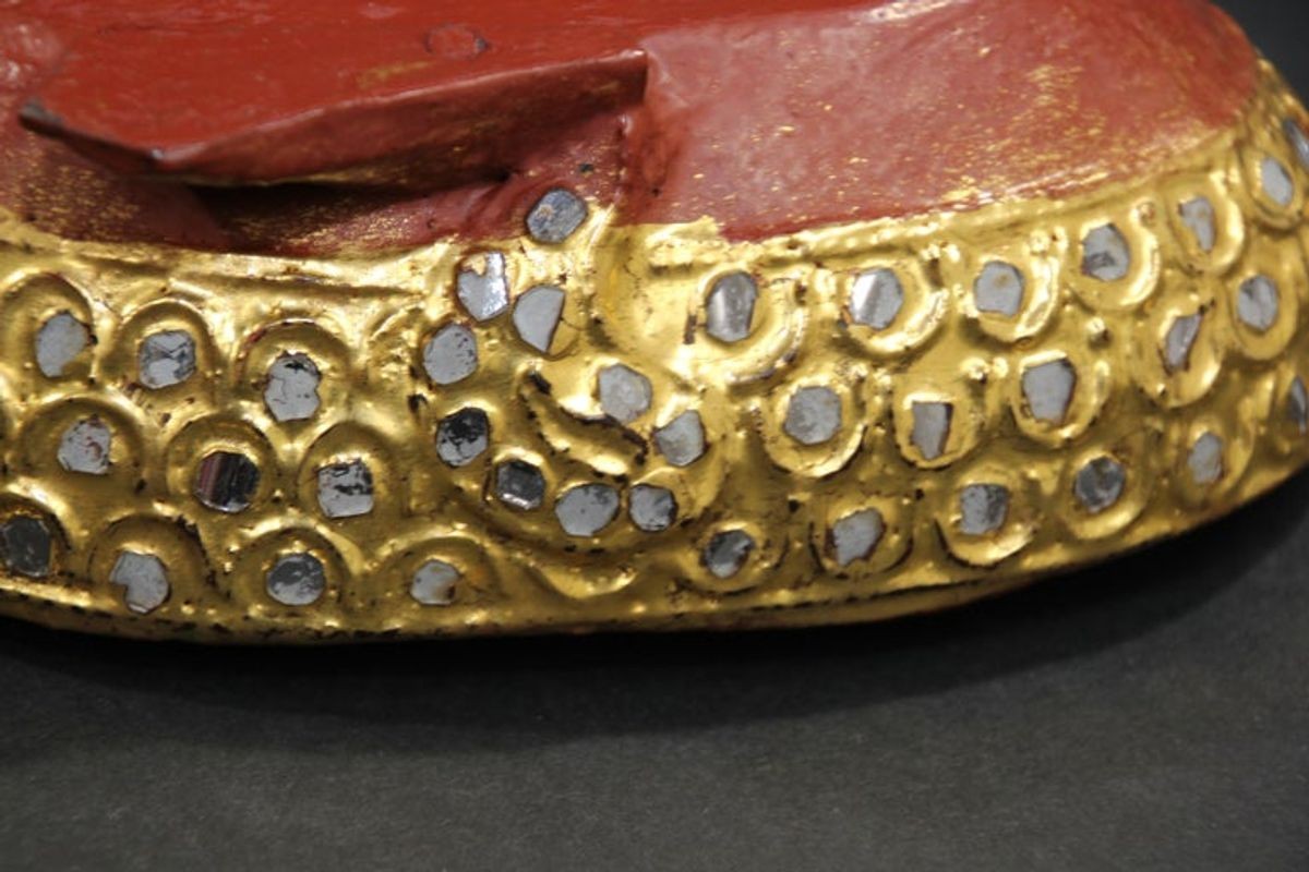 Burmese Bird-Shaped Betel Gold Lacquered Box