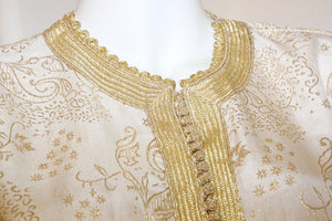 Elegant Moroccan White Caftan with Gold Metallic Floral Brocade