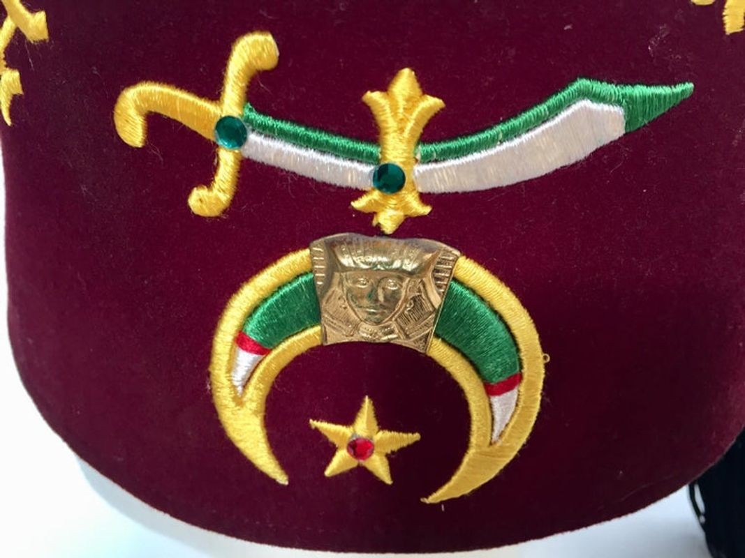 AL Malaikah Vintage Iconic Masonic Shriner Burgundy Wool Fez Hat