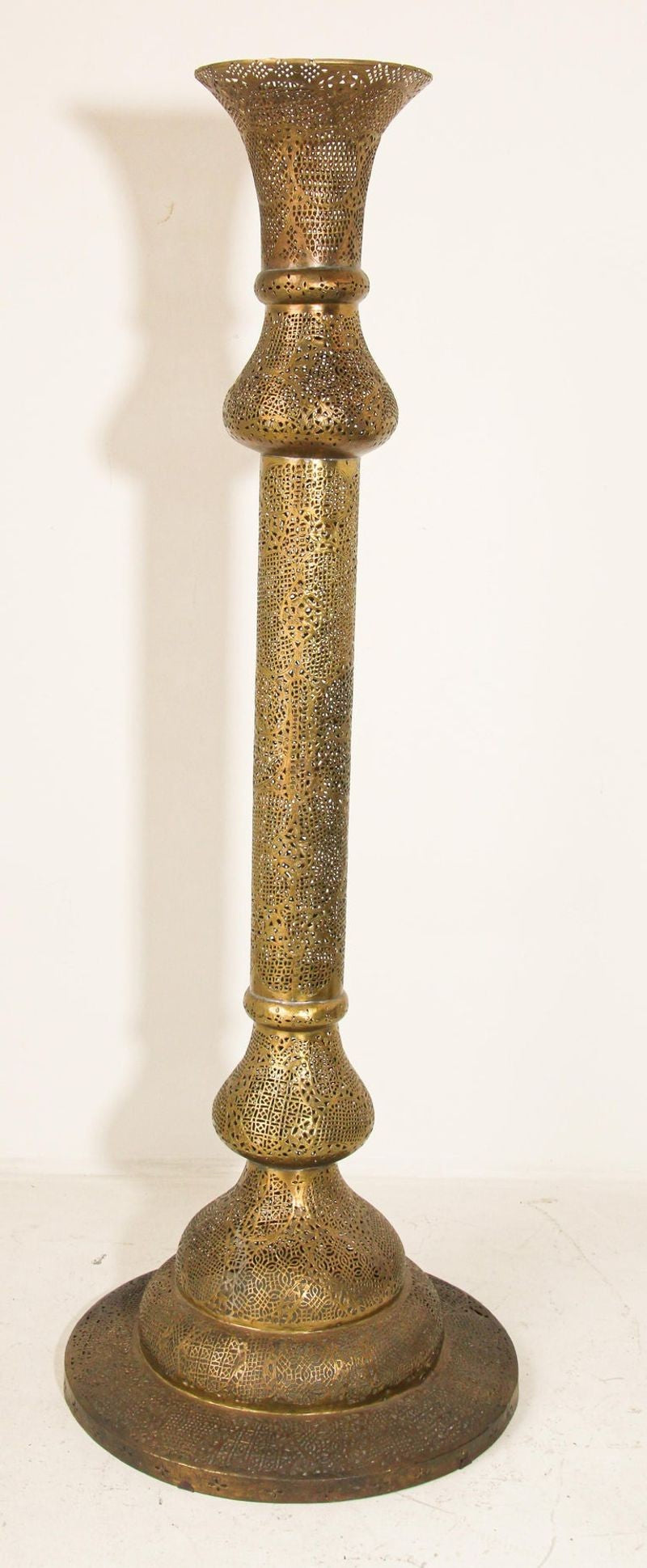 Antique Egyptian Middle Eastern Brass Candleholder Floor Lamp - E-mosaik