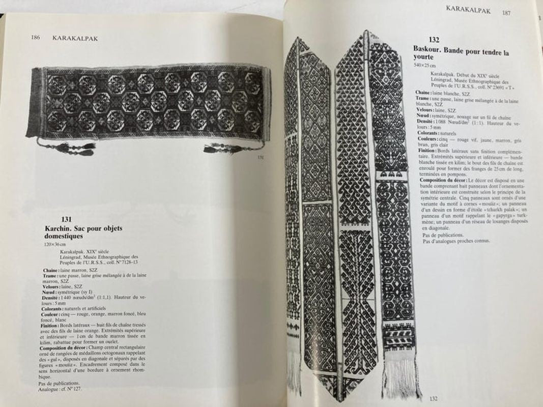 Les Tapis d'Asie Centrale et du Kazakhstan, Rugs of Kazakhstan French Text Book