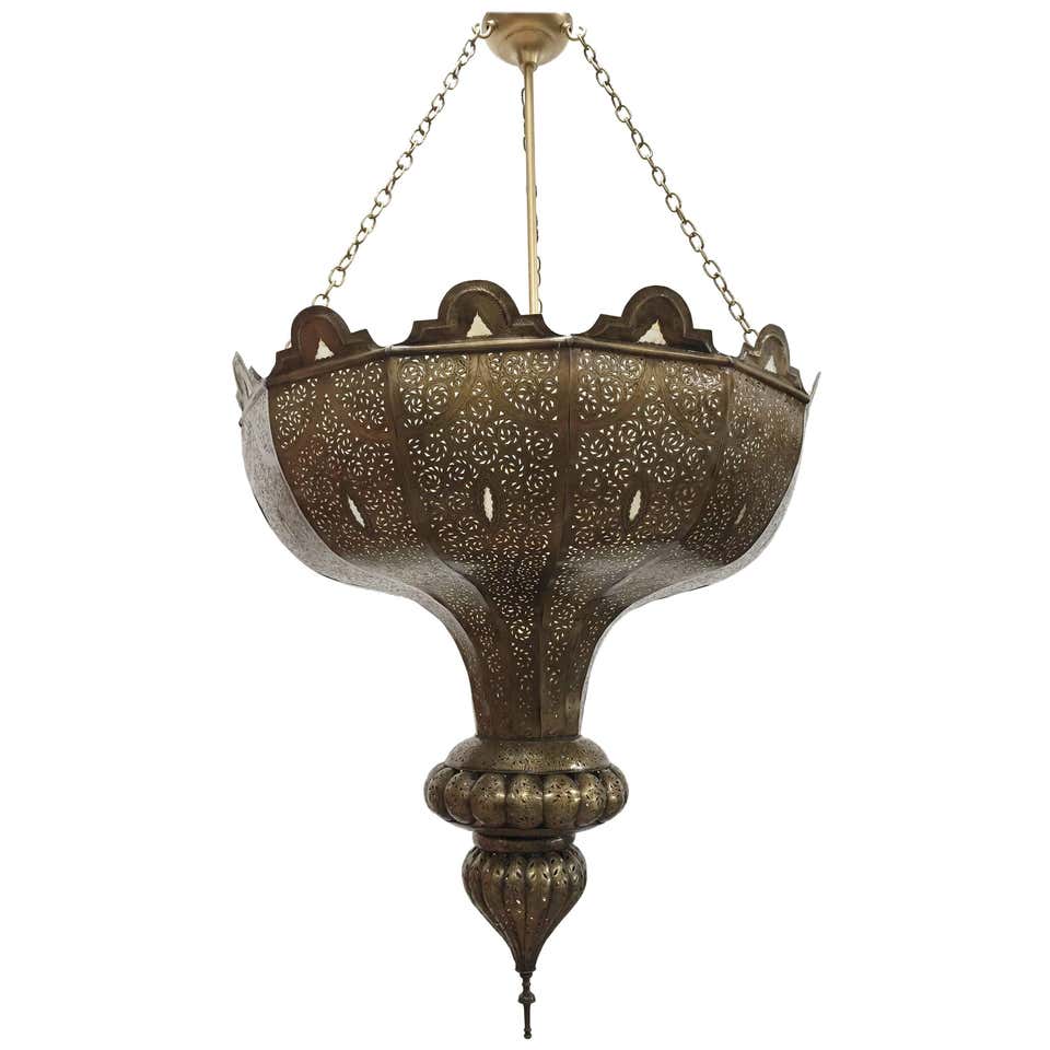 Vintage Large Brass Moroccan Chandelier in Moorish Style