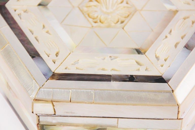 Handcrafted White Mother of Pearl Inlaid Moorish Octagonal Box