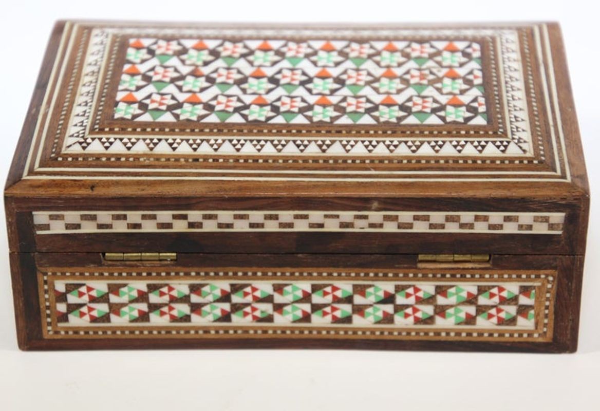 1940s Antique Fine Micro Mosaic Moorish Inlaid Decorative Box