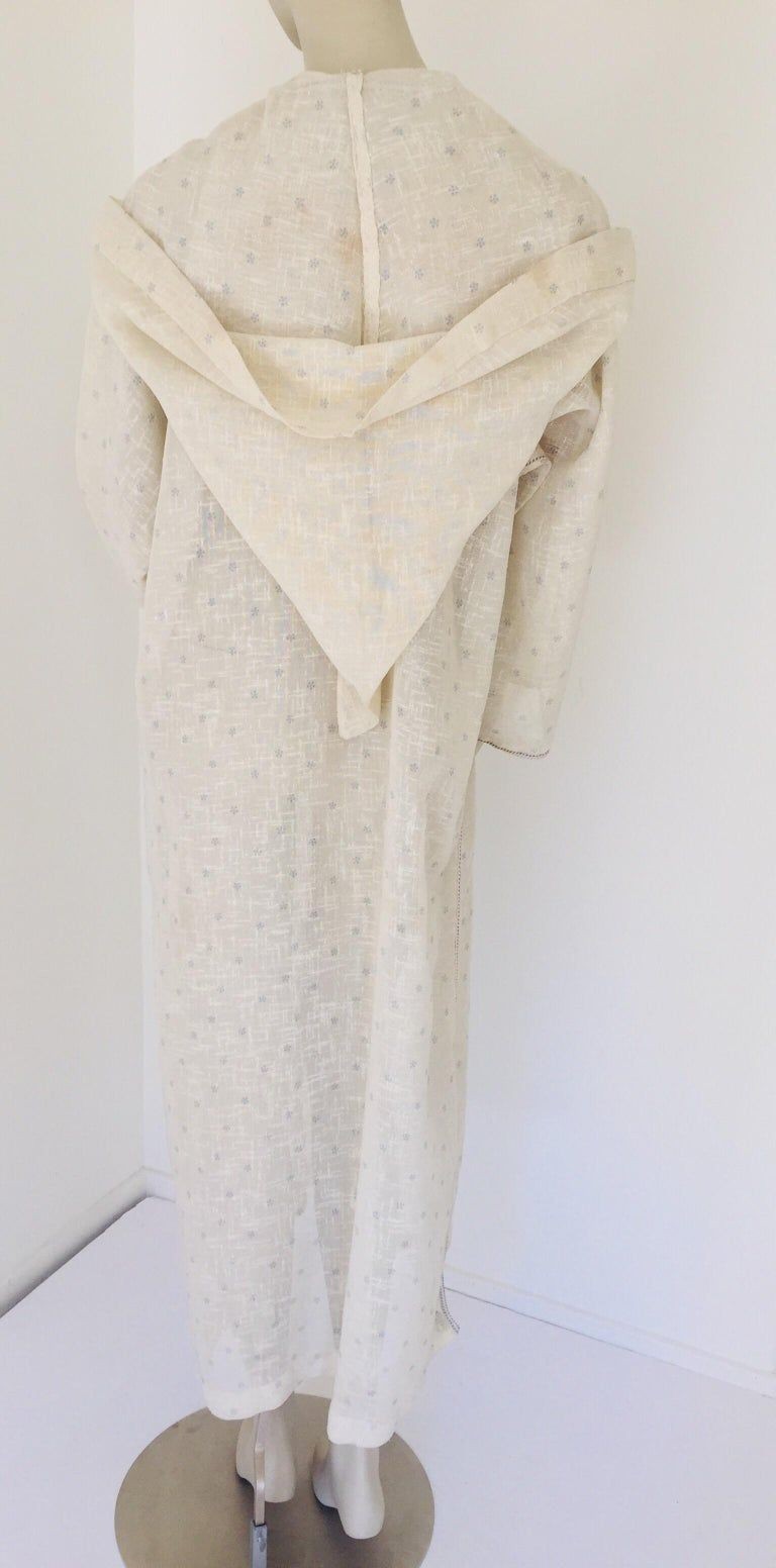 1970 Moroccan Hooded Caftan White and Blue Linen Djellabah Kaftan