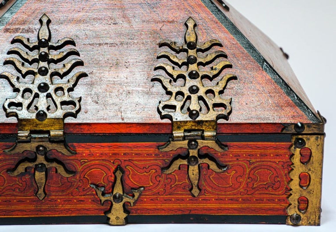 19th Century Indian Malabar Dowry Jewelry Box in Lacquered Teak with Handcrafted Brass from Kerala