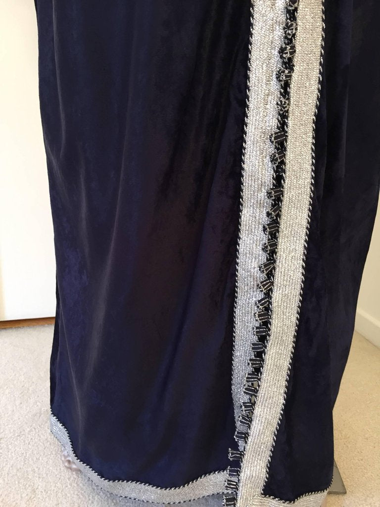 Moroccan Elegant Velvet Kaftan Black and Silver Caftan