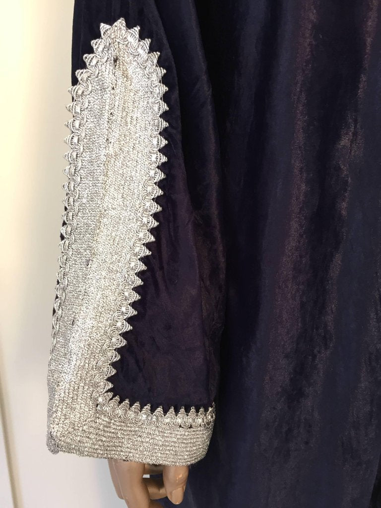 Moroccan Elegant Velvet Kaftan Black and Silver Caftan