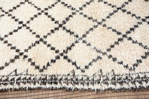 Moroccan White and Black Beni Ouarain Rug