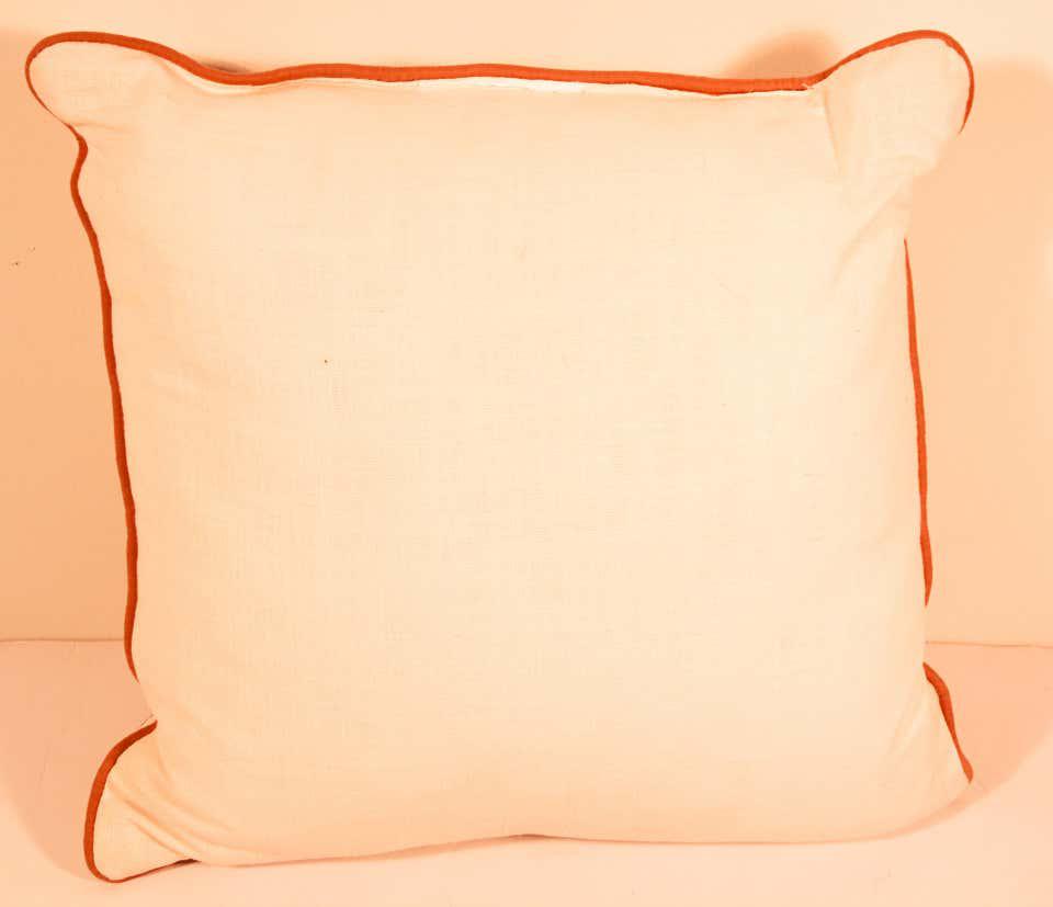 Decorative Silk Velvet Applique Throw Pillow
