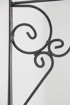 Wall Mounted Iron Bracket for Lanterns or Signs