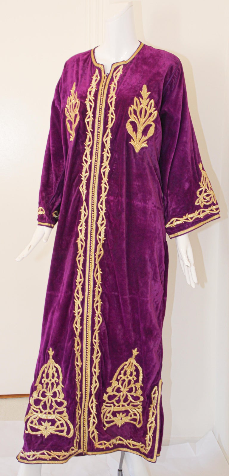 Velvet moroccan caftan online