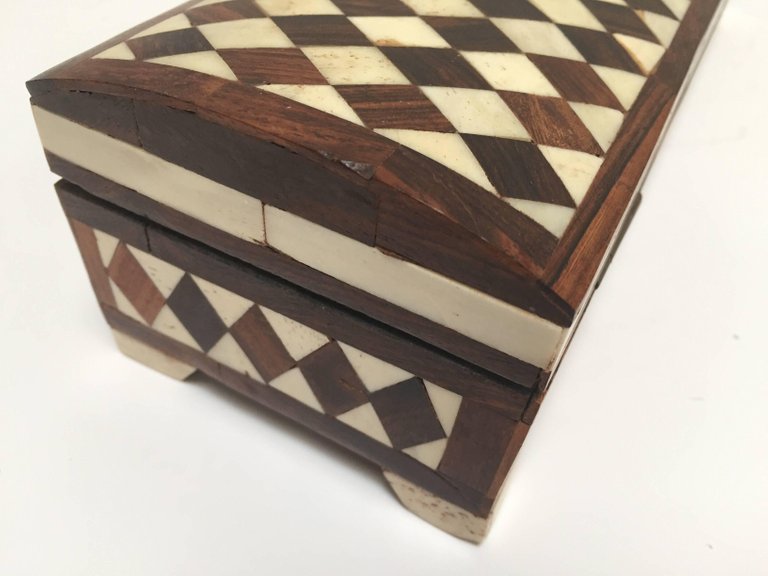 Vizagapatam Anglo-Indian Rectangular Box with Bone Inlaid