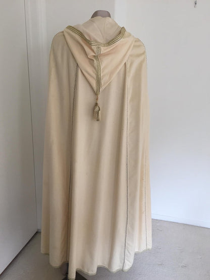Moroccan Hooded Wool Burnous Cape, circa 1960