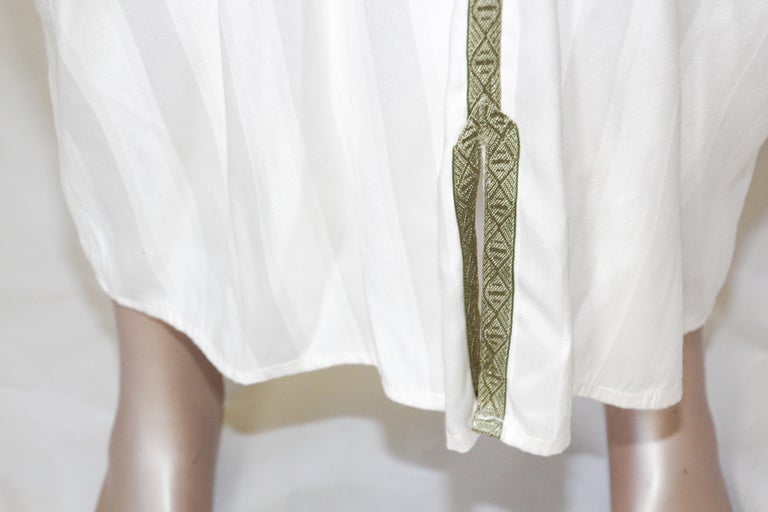 Moroccan Vintage Gentleman Caftan White with Green Trim