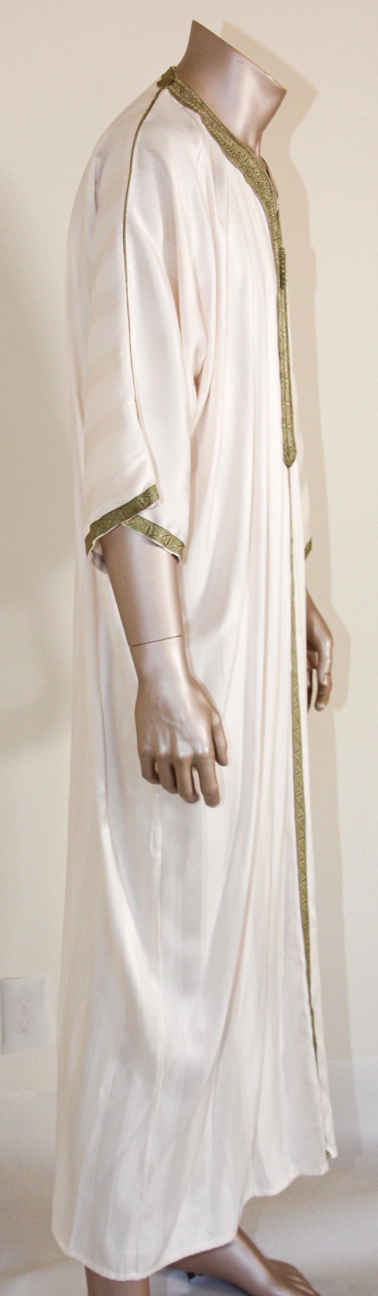 Moroccan Vintage Gentleman Caftan White with Green Trim